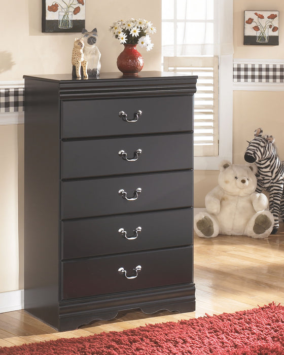 Huey Vineyard - Black - Five Drawer Chest - Tallahassee Discount Furniture (FL)