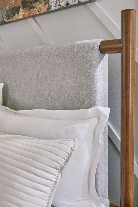 Lyncott - Upholstered Bed - Tallahassee Discount Furniture (FL)