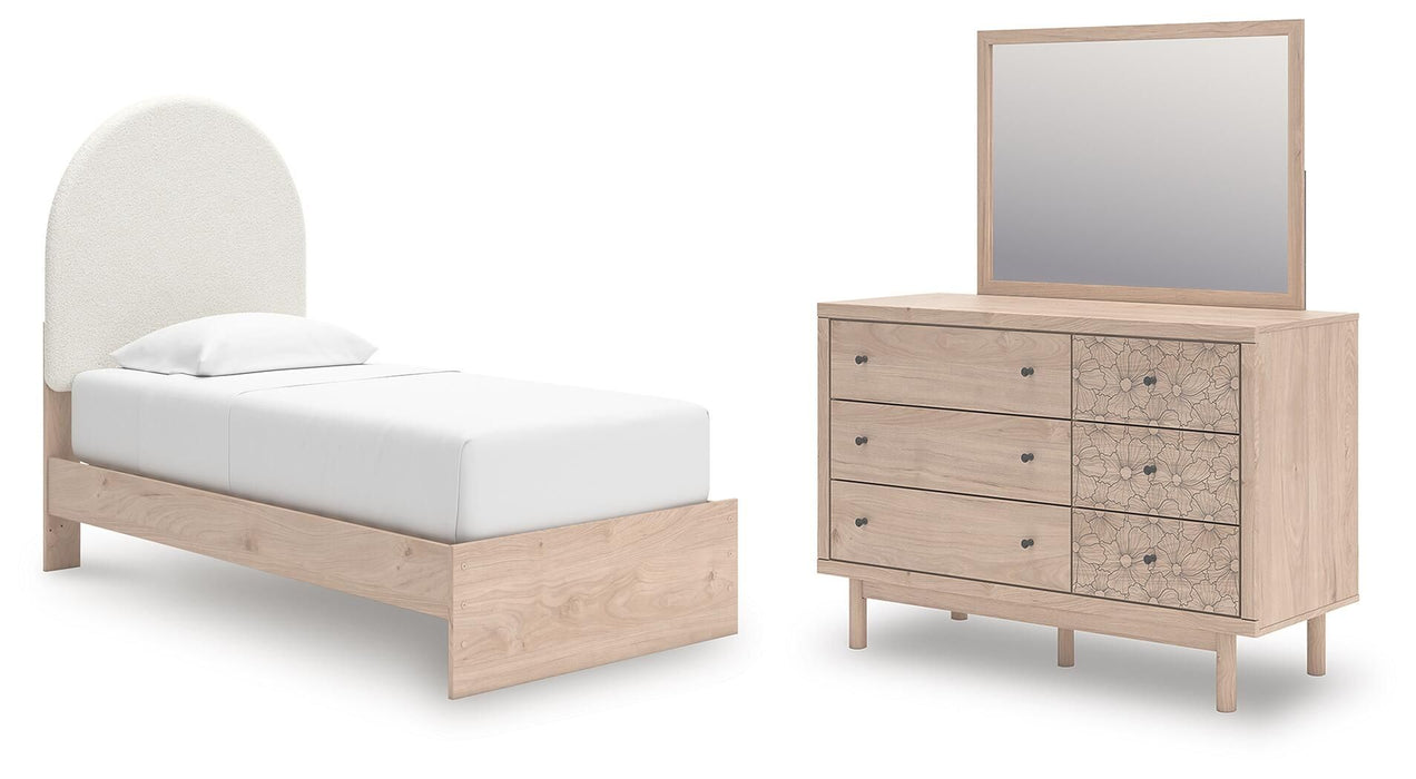 Arloster - Upholstered Panel Bed Set