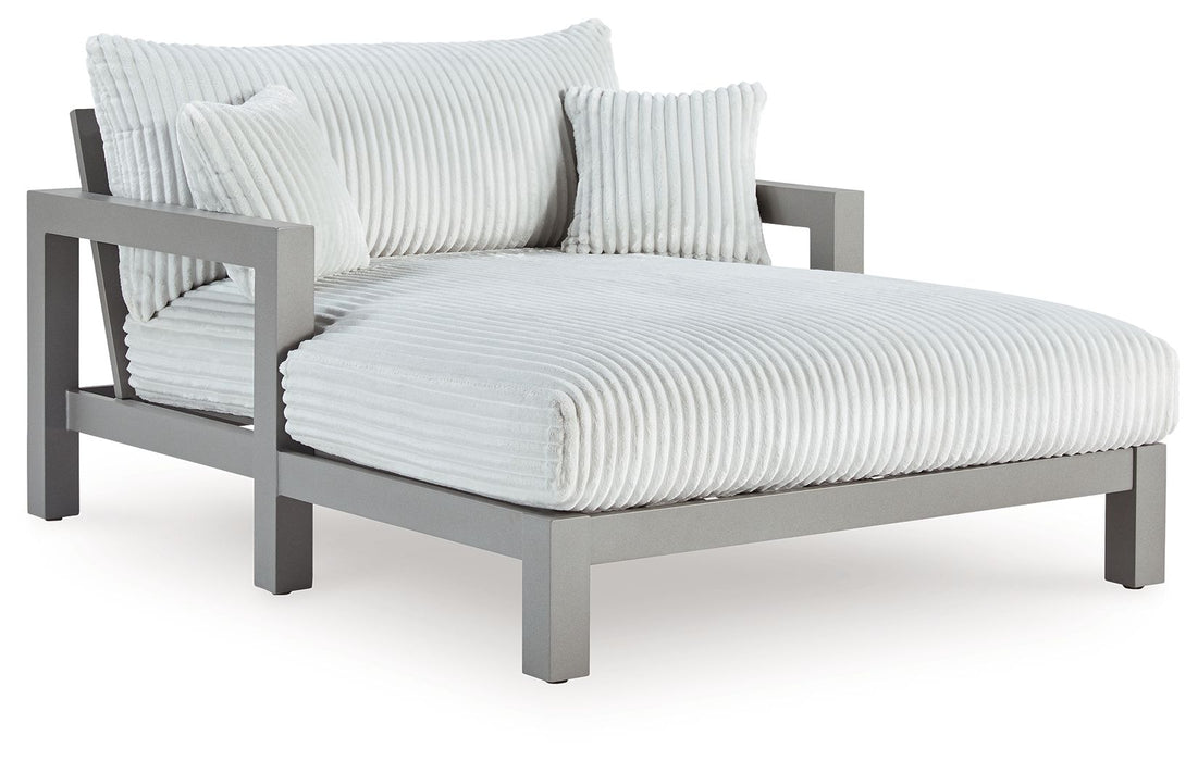 Hurley Park - Gray - Chaise Lounge With Cushion - Tallahassee Discount Furniture (FL)
