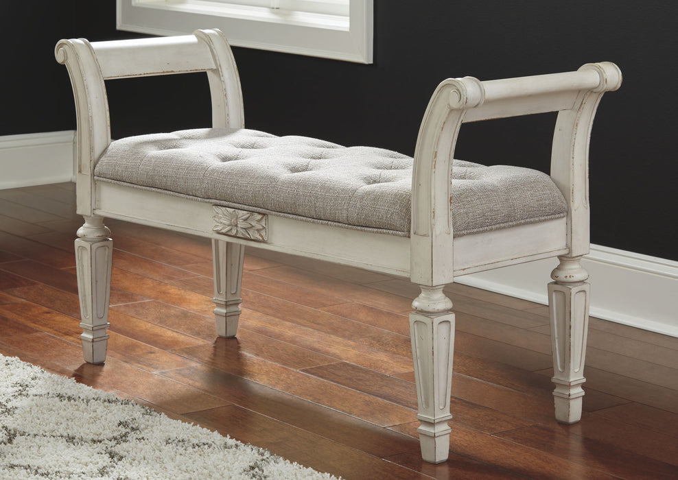 Realyn - Antique White - Accent Bench - Tallahassee Discount Furniture (FL)