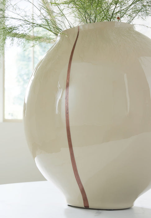 Sheabourne - Vase - Tallahassee Discount Furniture (FL)