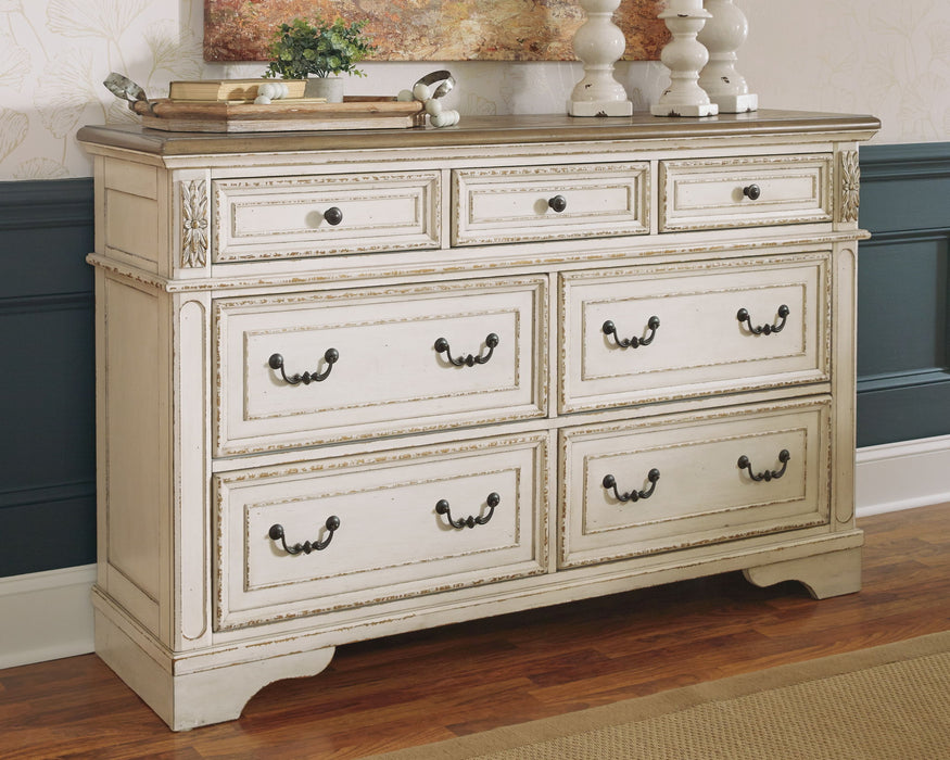 Realyn - Dresser, Mirror - Tallahassee Discount Furniture (FL)
