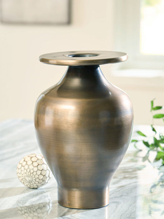 Fedorleigh - Vase - Tallahassee Discount Furniture (FL)