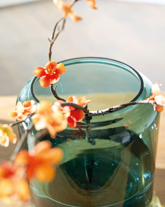 Inisland - Vase - Tallahassee Discount Furniture (FL)