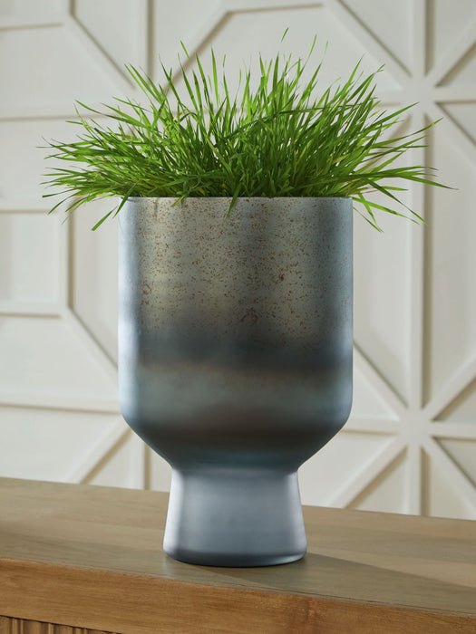 Pennmore - Vase - Tallahassee Discount Furniture (FL)