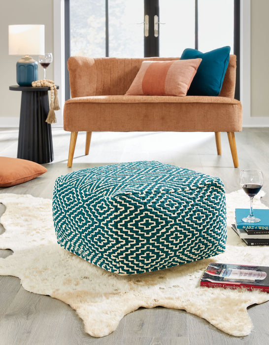 Brynnsen - Pouf - Tallahassee Discount Furniture (FL)