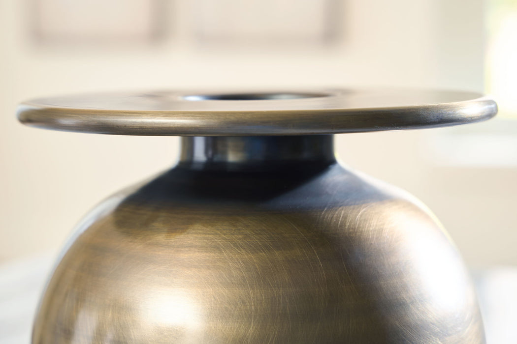 Fedorleigh - Vase - Tallahassee Discount Furniture (FL)