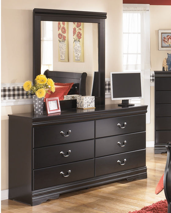 Huey Vineyard - Black - Dresser, Mirror - Tallahassee Discount Furniture (FL)