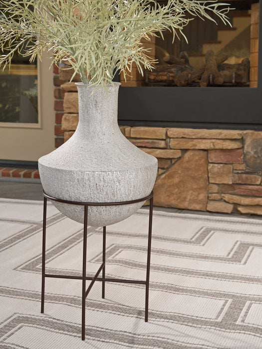 Estonbank - Vase - Tallahassee Discount Furniture (FL)