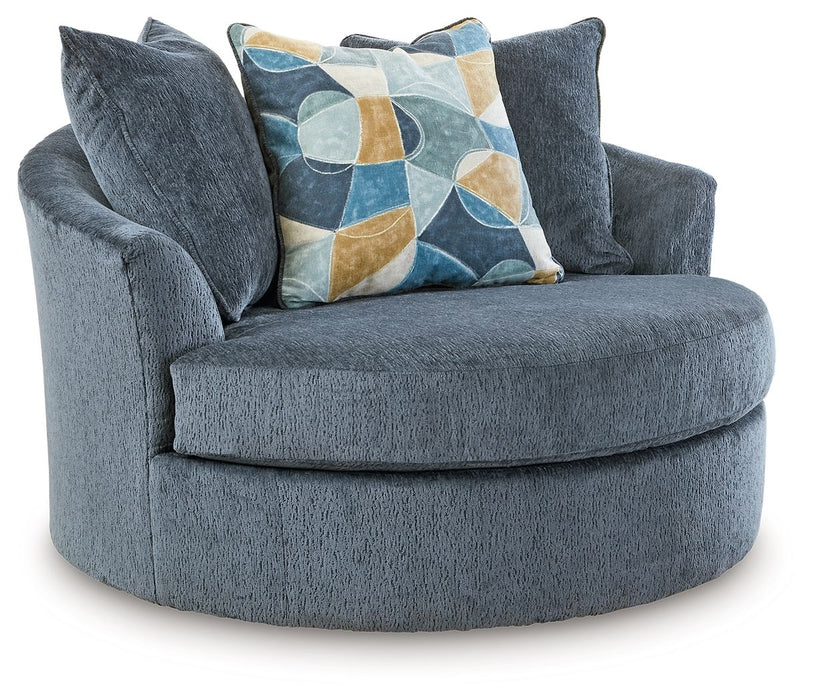Maxon Place - Oversized Swivel Accent Chair - Tallahassee Discount Furniture (FL)
