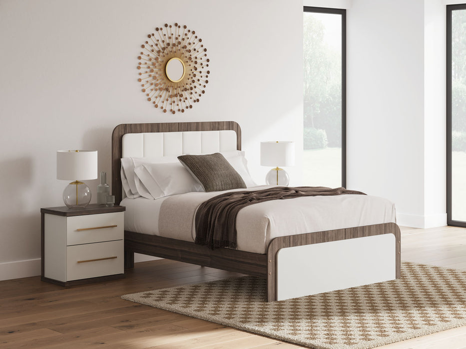 Kendanport - Upholstered Bed - Tallahassee Discount Furniture (FL)