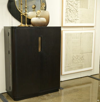 Haldenwick - Bar Cabinet - Black - Tallahassee Discount Furniture (FL)