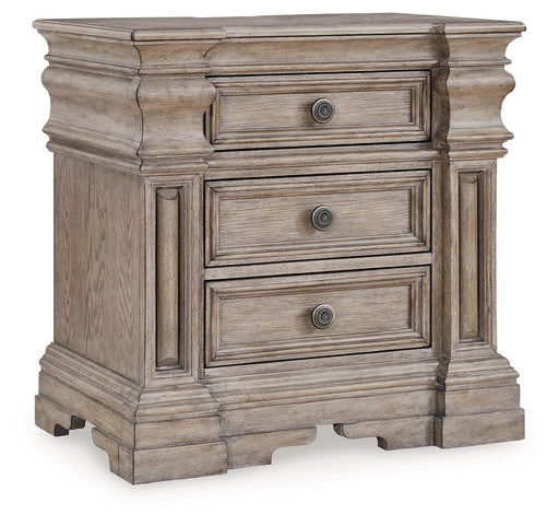 Blairhurst - Light Grayish Brown - Three Drawer Night Stand - Tallahassee Discount Furniture (FL)