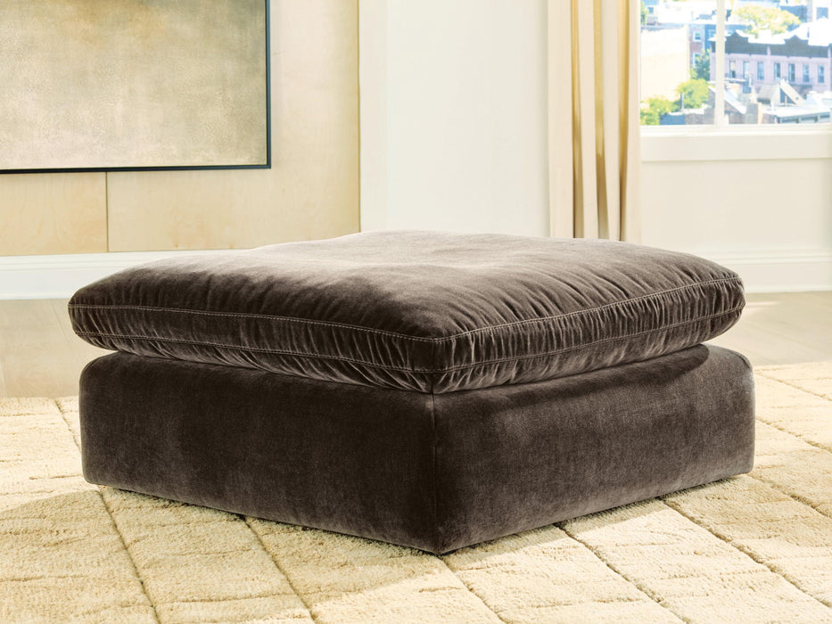 Maxton Heights - Oversized Accent Ottoman - Tallahassee Discount Furniture (FL)