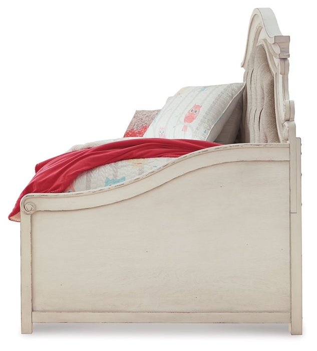 Realyn - Twin Day Bed With Storage - Chipped White - Tallahassee Discount Furniture (FL)