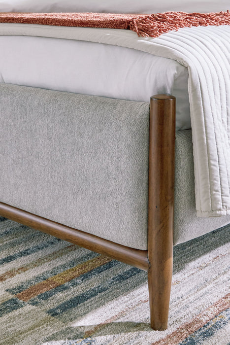 Lyncott - Upholstered Bed - Tallahassee Discount Furniture (FL)