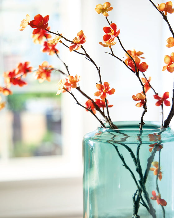 Inisland - Vase - Tallahassee Discount Furniture (FL)